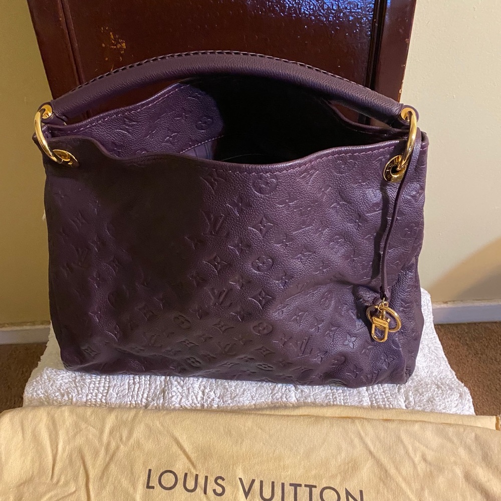 Louis Vuitton bag